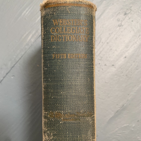 COPY - Vintage Websters Collegiate Dictionary Book Ephemera Paper Farmhouse Dec… - Picture 3 of 10